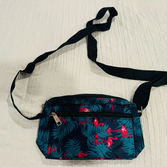 Awesome Fanny Pack. Gently Used. COOL Graphics! Many Compartments : ) - Picture 4 of 4